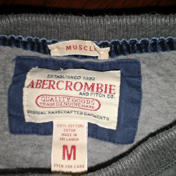 Men's Abercrombie & Fitch light sweatshirt - Picture 2 of 2